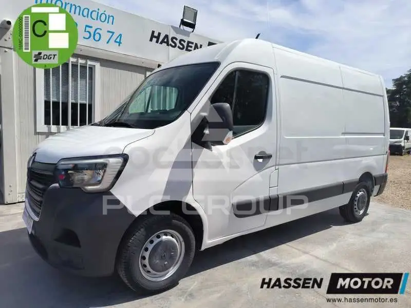 2021 Renault Master