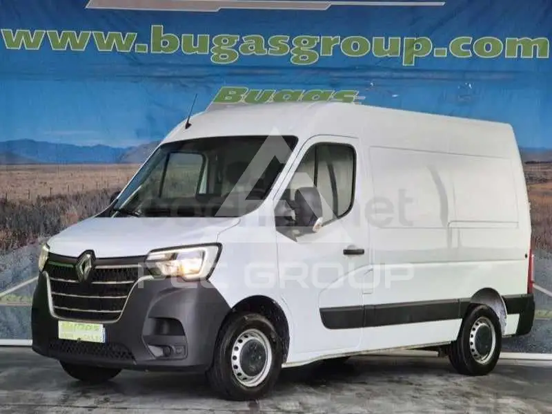 2021 Renault Master