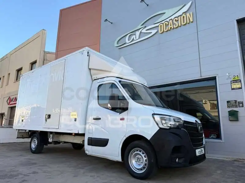 2021 Renault Master