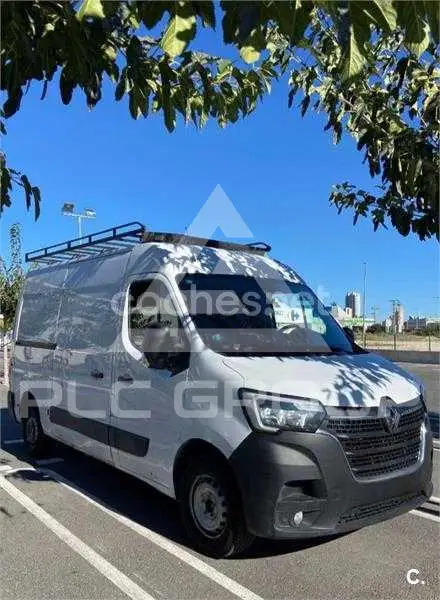 2021 Renault Master