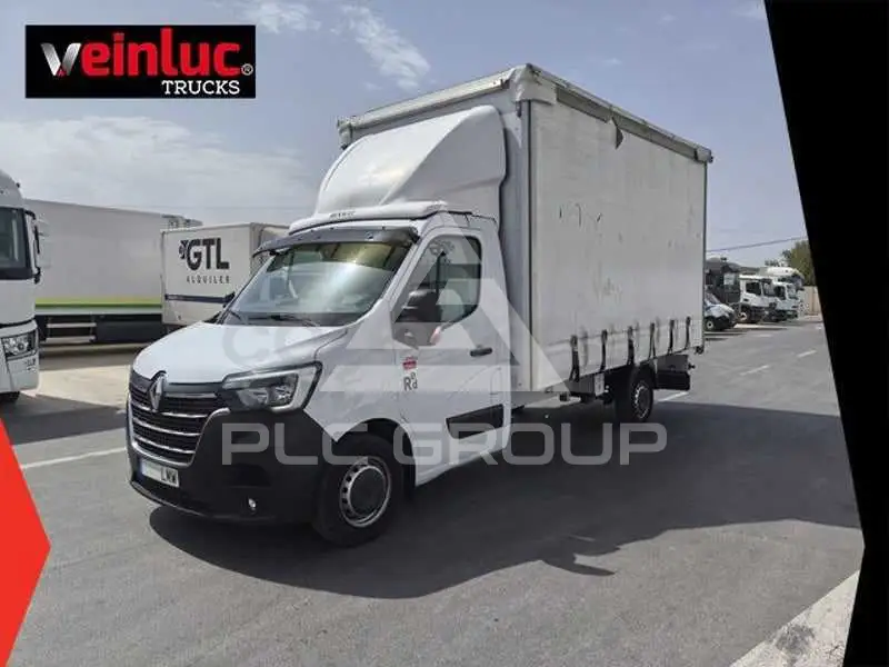 2021 Renault Master