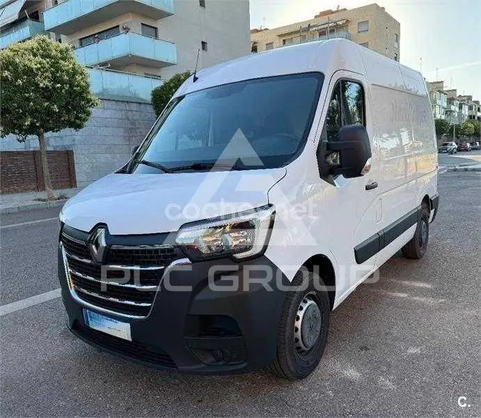 2021 Renault Master
