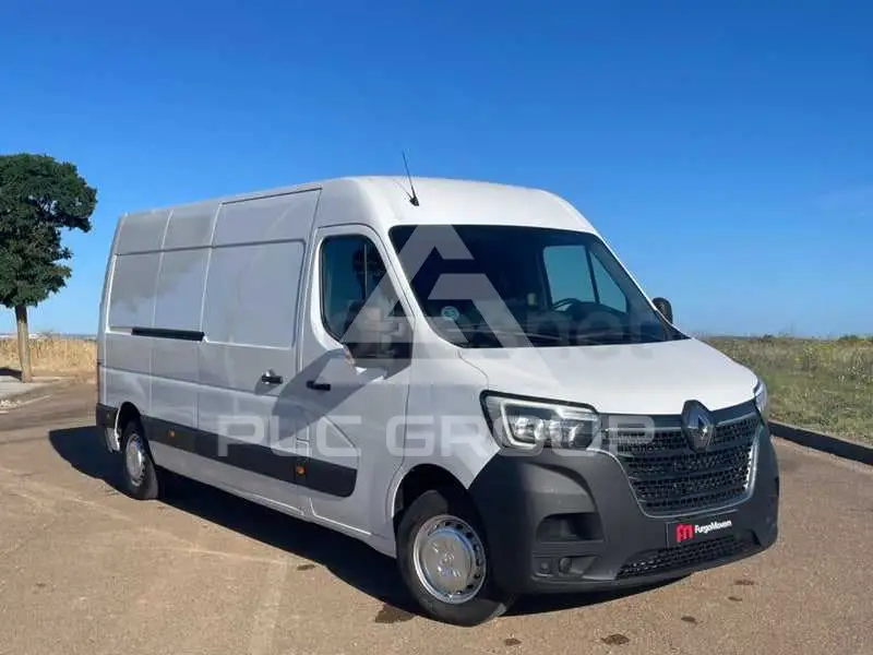 2021 Renault Master