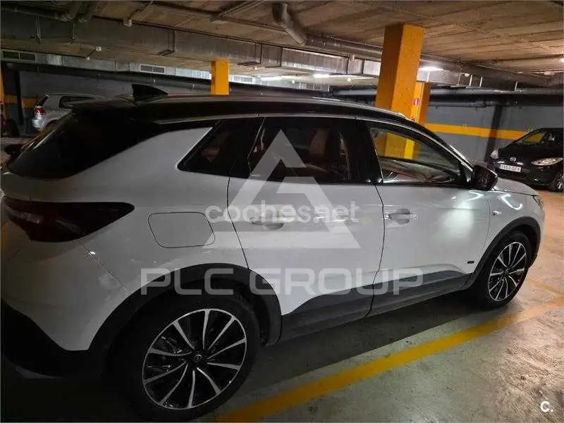 2021 Opel GrandlandX