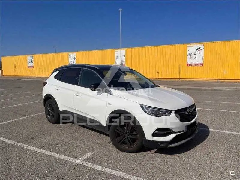 2021 Opel GrandlandX