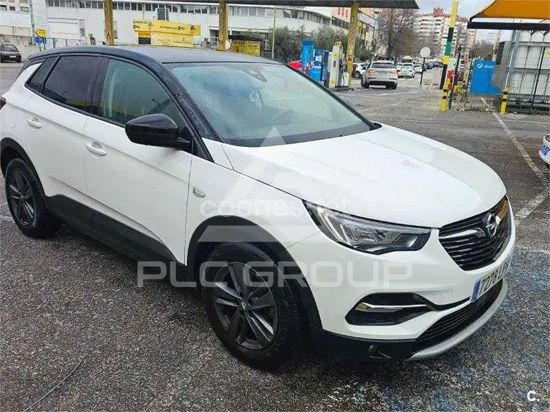 2021 Opel GrandlandX