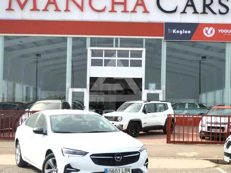 2021 Opel Insignia