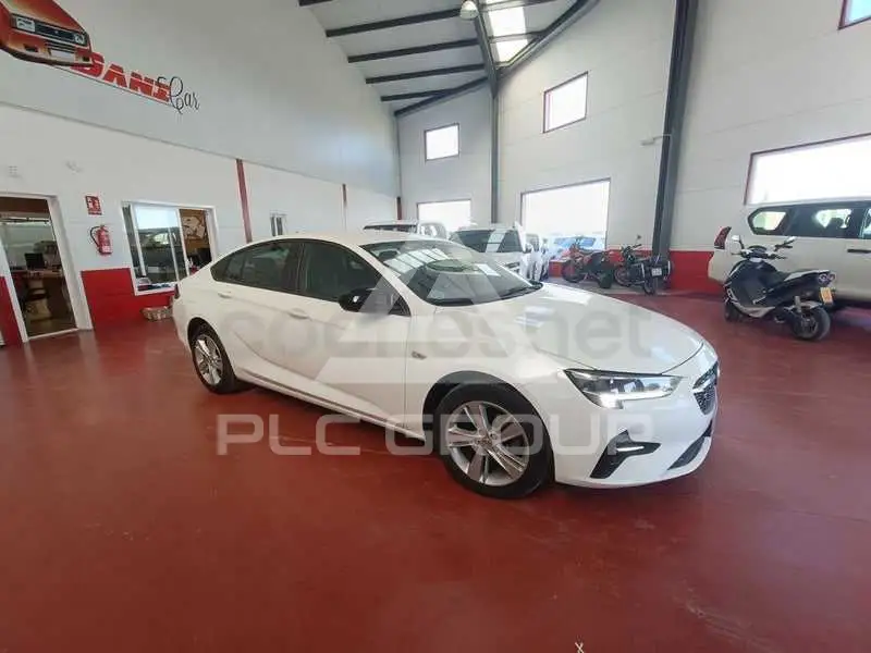 2021 Opel Insignia