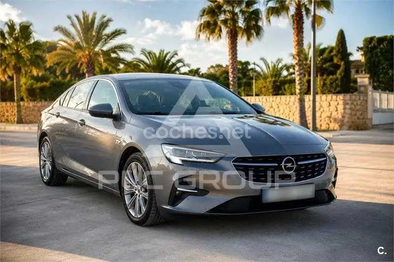 2021 Opel Insignia