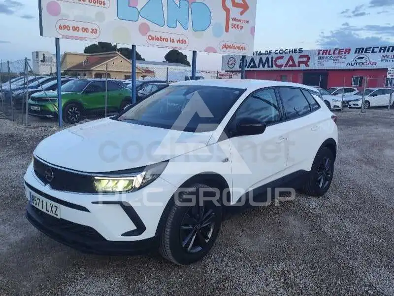 2021 Opel GrandlandX