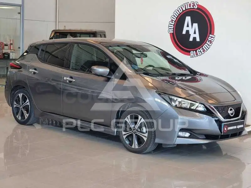 2022 Nissan LEAF
