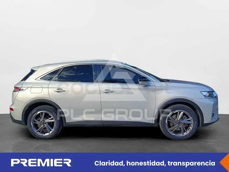 2022 DS DS7