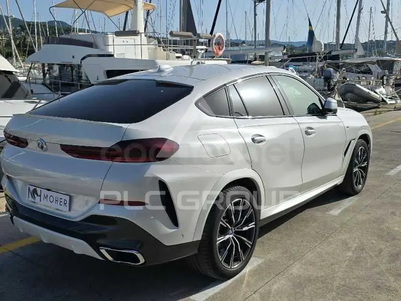 2022 BMW X6