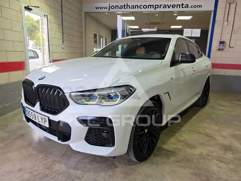 2022 BMW X6