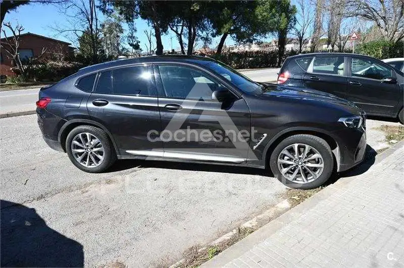2022 BMW X4