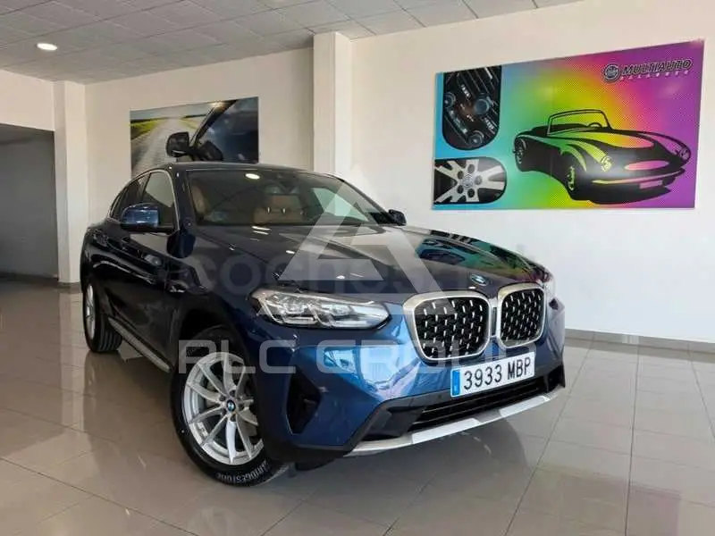 2022 BMW X4