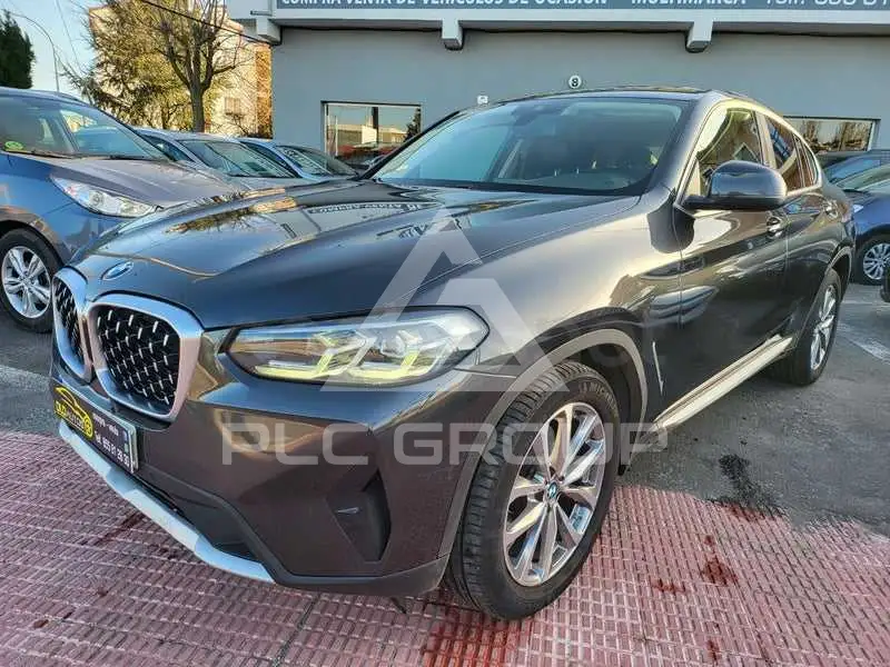 2022 BMW X4