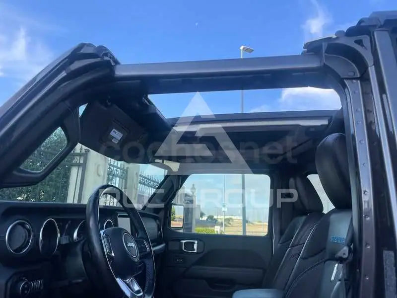 2022 Jeep WRANGLER