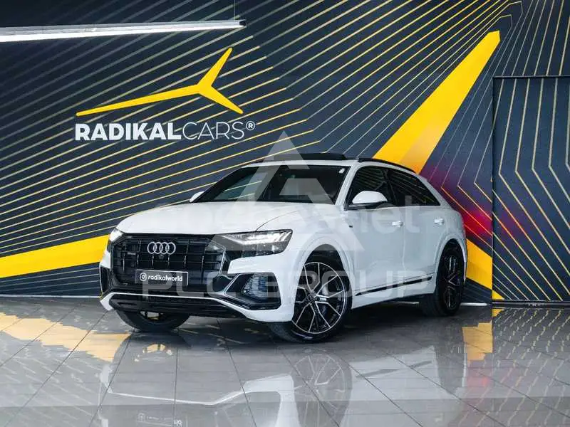 2022 Audi Q8