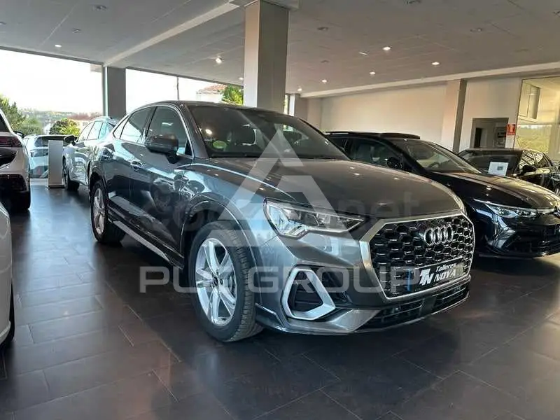 2022 Audi Q3