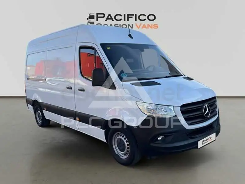 2022 Mercedes Benz Sprinter