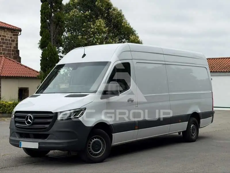 2022 Mercedes Benz Sprinter