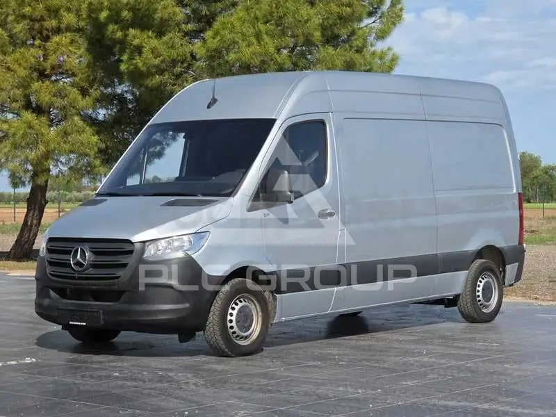 2022 Mercedes Benz Sprinter