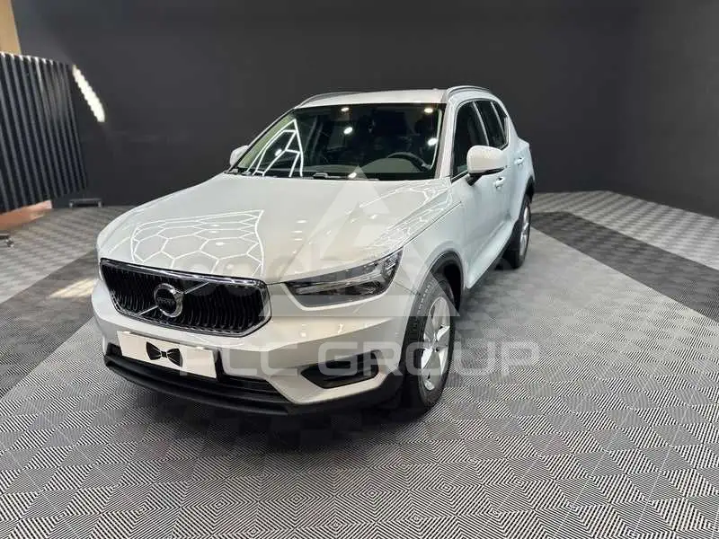 2022 Volvo XC40