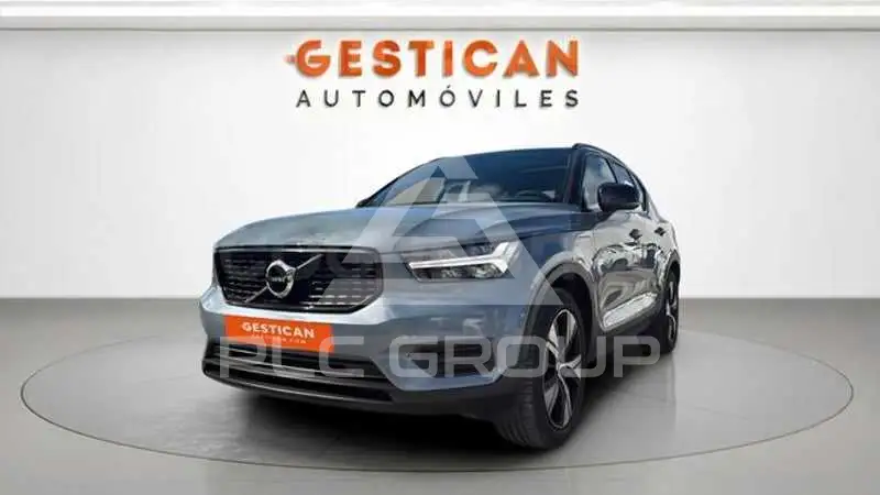 2022 Volvo XC40