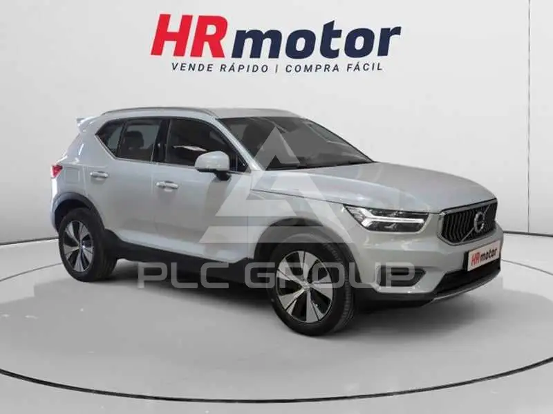 2022 Volvo XC40