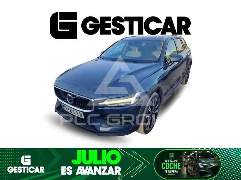 2022 Volvo V60