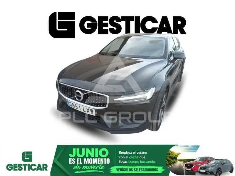 2022 Volvo V60