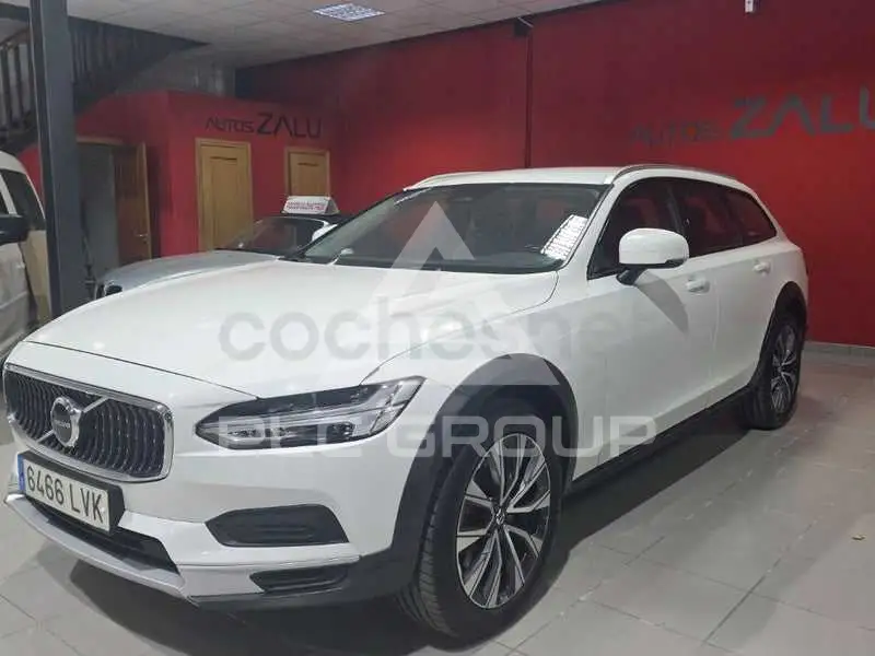 2022 Volvo V90