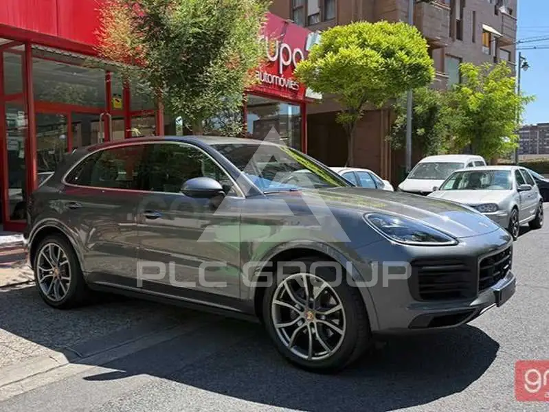2022 Porsche Cayenne
