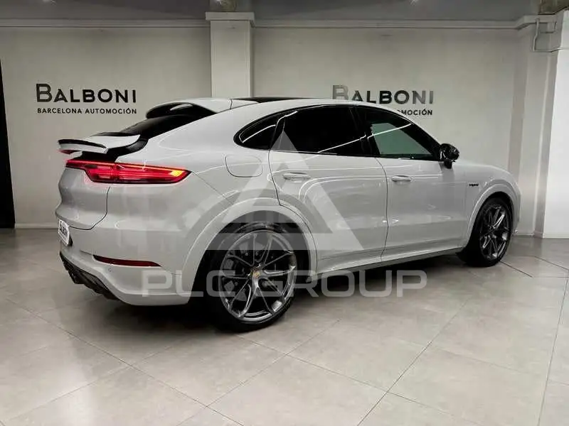 2022 Porsche Cayenne