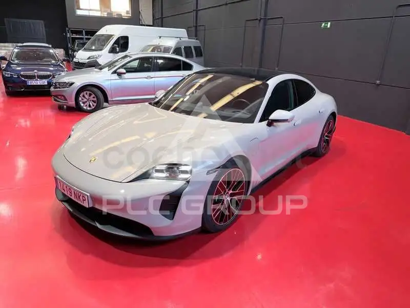 2022 Porsche Taycan