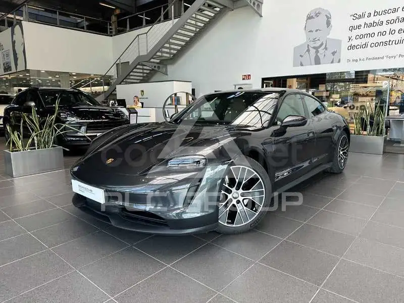2022 Porsche Taycan