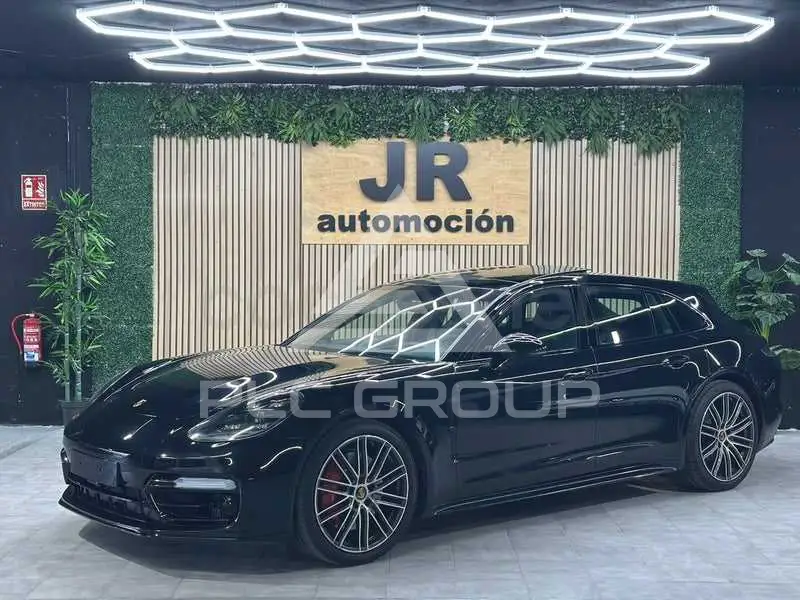 2022 Porsche Panamera