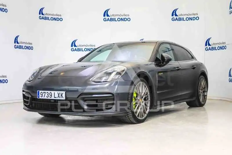 2022 Porsche Panamera