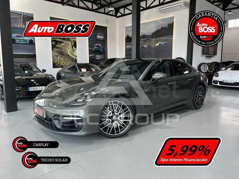2022 Porsche Panamera