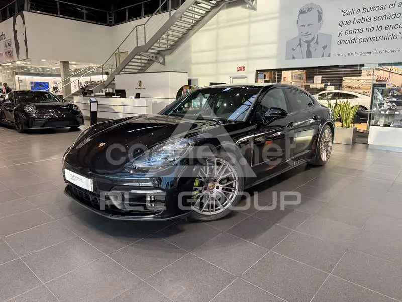 2022 Porsche Panamera