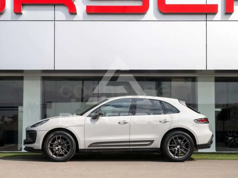 2022 Porsche MACAN