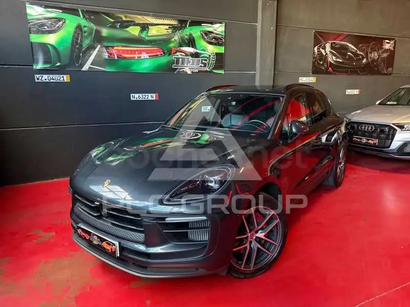 2022 Porsche MACAN