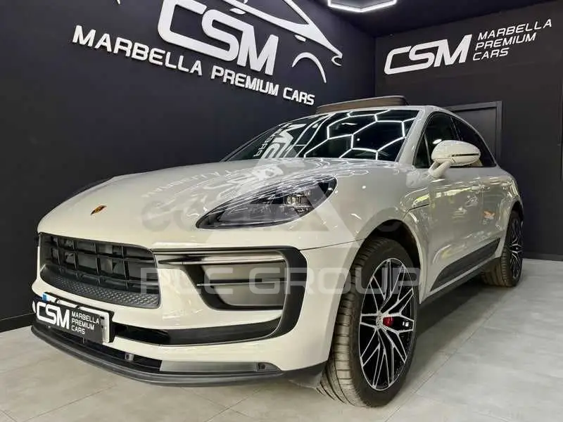 2022 Porsche MACAN