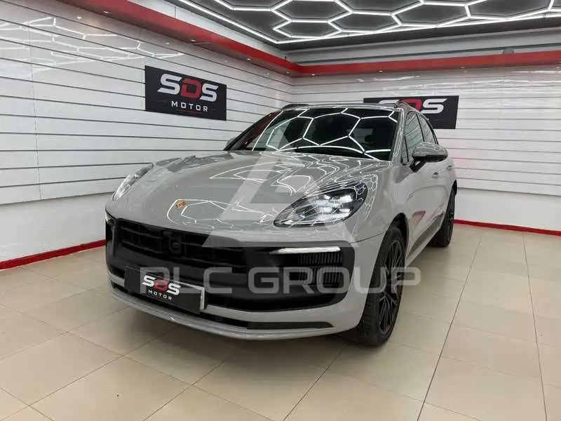 2022 Porsche MACAN