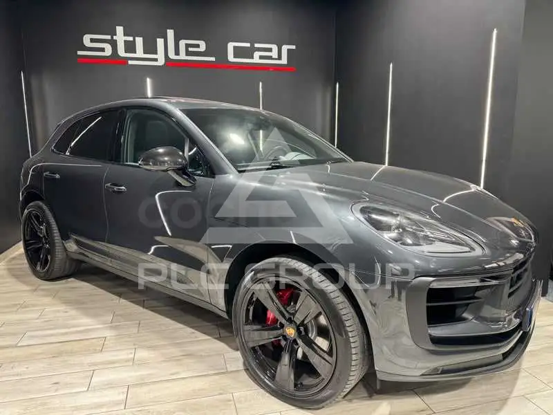 2022 Porsche MACAN