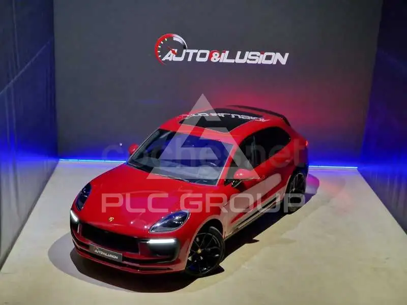 2022 Porsche MACAN