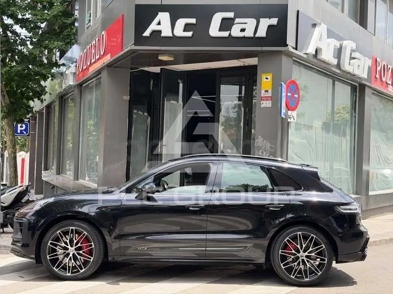 2022 Porsche MACAN