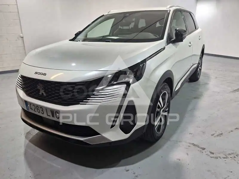 2022 Peugeot 5008