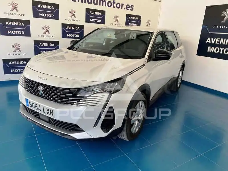2022 Peugeot 5008